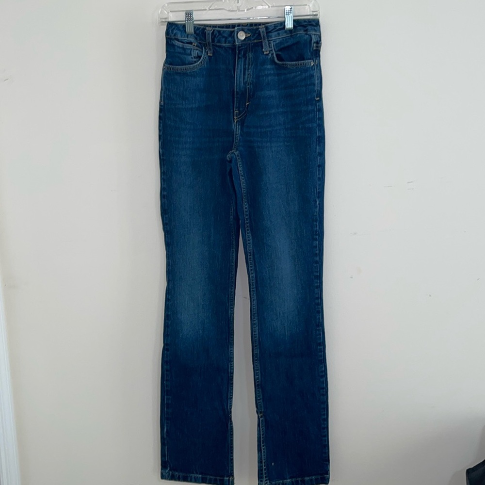 ☀️Sale☀️ Zara denim jeans with slits on legs size 4